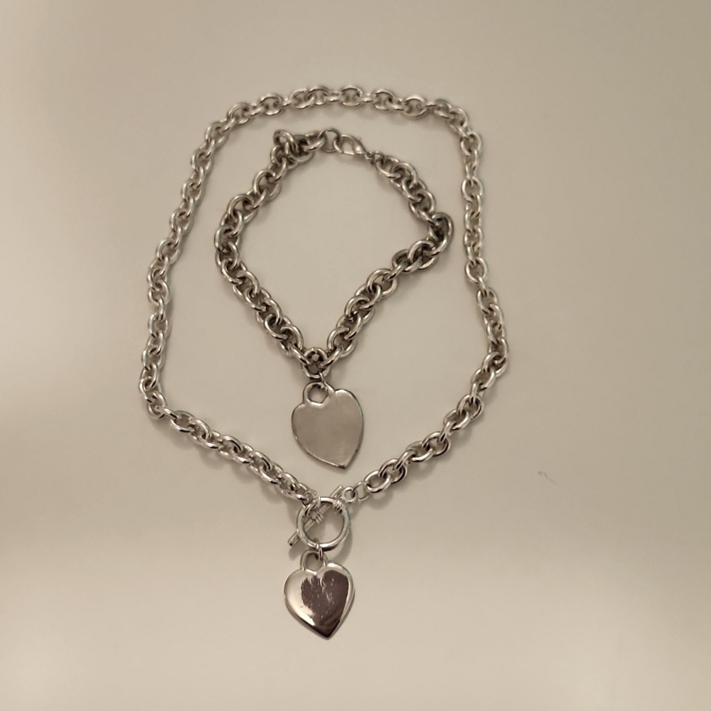 "Tiffany-type" necklace and bracelet